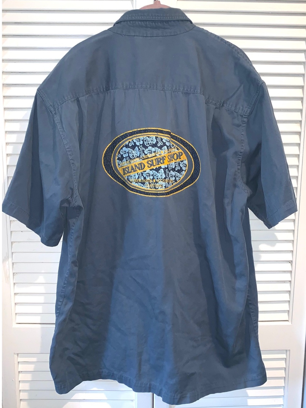 Y2K Aeropostale Short-Sleeve Button-Down with Yellow Logo club graphic Men’s L